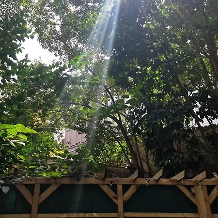 Apartment Unique Location - 130m2 & Garden Close To Museums