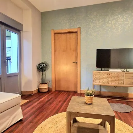 Unique Location - 130m2 & Garden Close To Museums Apartment *