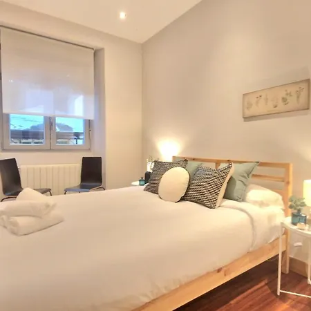 Unique Location - 130m2 & Garden Close To Museums Apartment