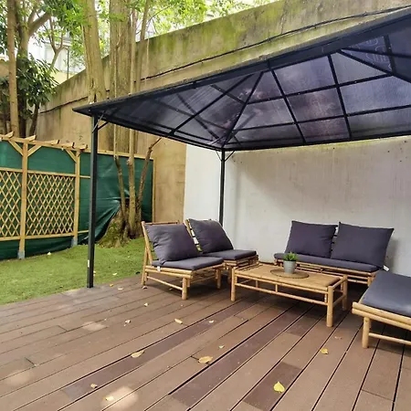 Apartment Unique Location - 130m2 & Garden Close To Museums