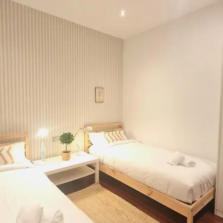 Unique Location - 130m2&garden Close To Museums *