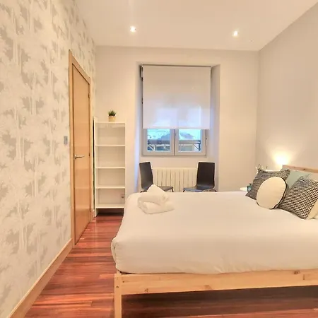 Unique Location - 130m2&garden Close To Museums Appartement *