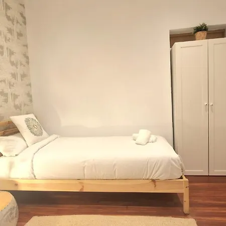 Unique Location - 130m2 & Garden Close To Museums Apartment