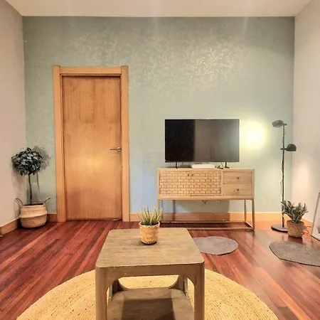 Unique Location - 130m2 & Garden Close To Museums *