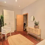 شقة Unique Location - 130m2 & Garden Close To Museums *