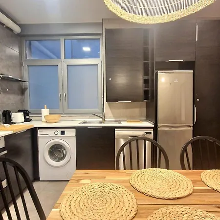 Unique Location - 130m2 & Garden Close To Museums * 毕尔巴鄂