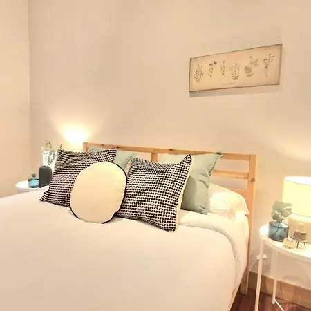 아파트 Unique Location - 130m2 & Garden Close To Museums 빌바오